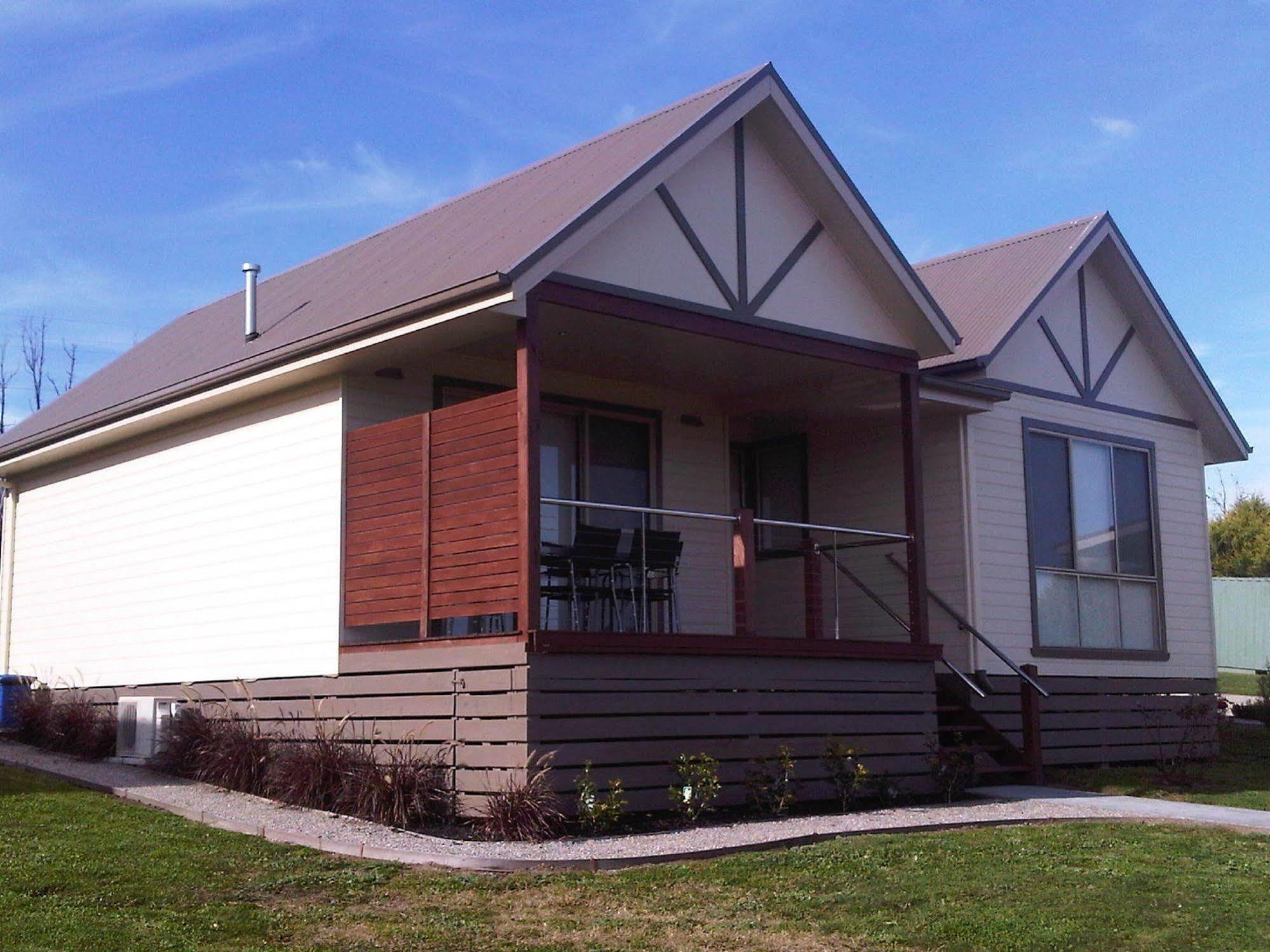 Wild Cattle Creek Estate Bed & Breakfast Wandin Yallock Exterior photo